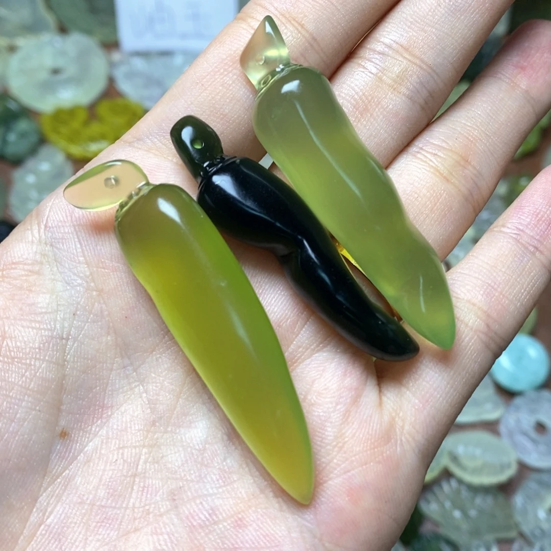 蛇纹石玉未镶嵌项链