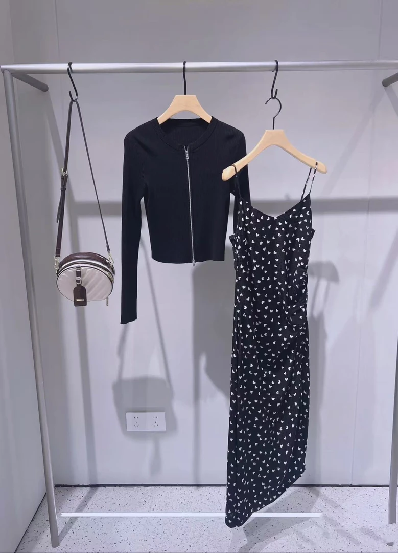 连衣裙-40229054不对称裙摆精致吊带