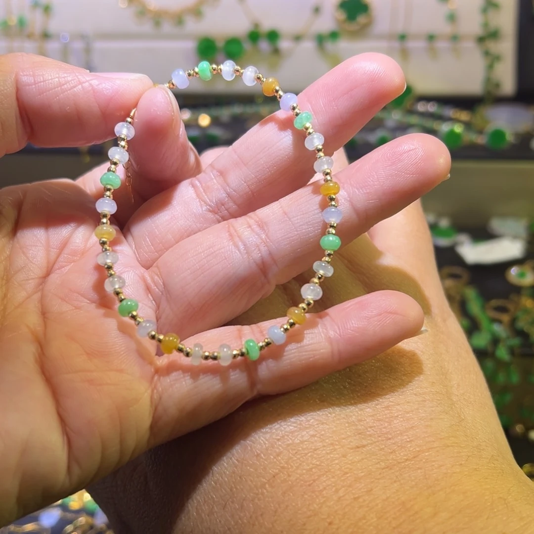 颈饰18K金镶嵌翡翠手链