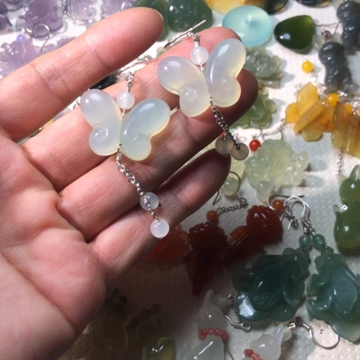 蛇纹石玉未镶嵌耳坠