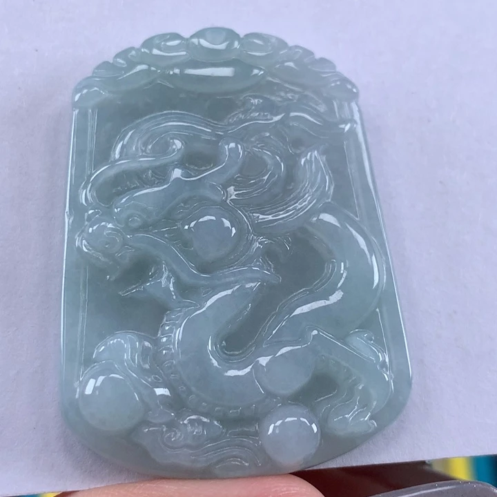 颈饰未镶嵌翡翠龙牌吊坠