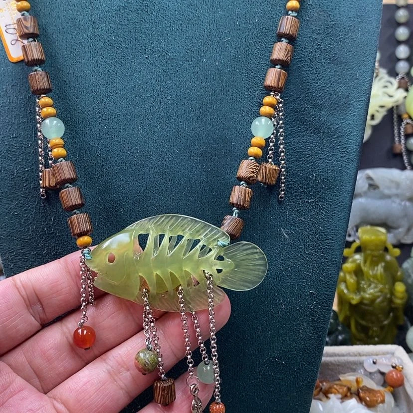 【闪购商品】蛇纹石玉吊坠未镶嵌