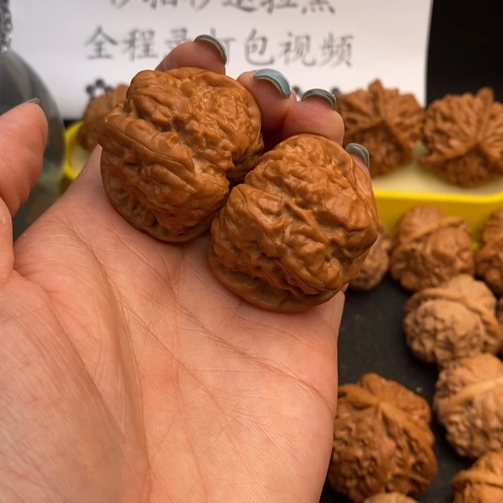 狮**歌文玩把件小蛤蟆头
