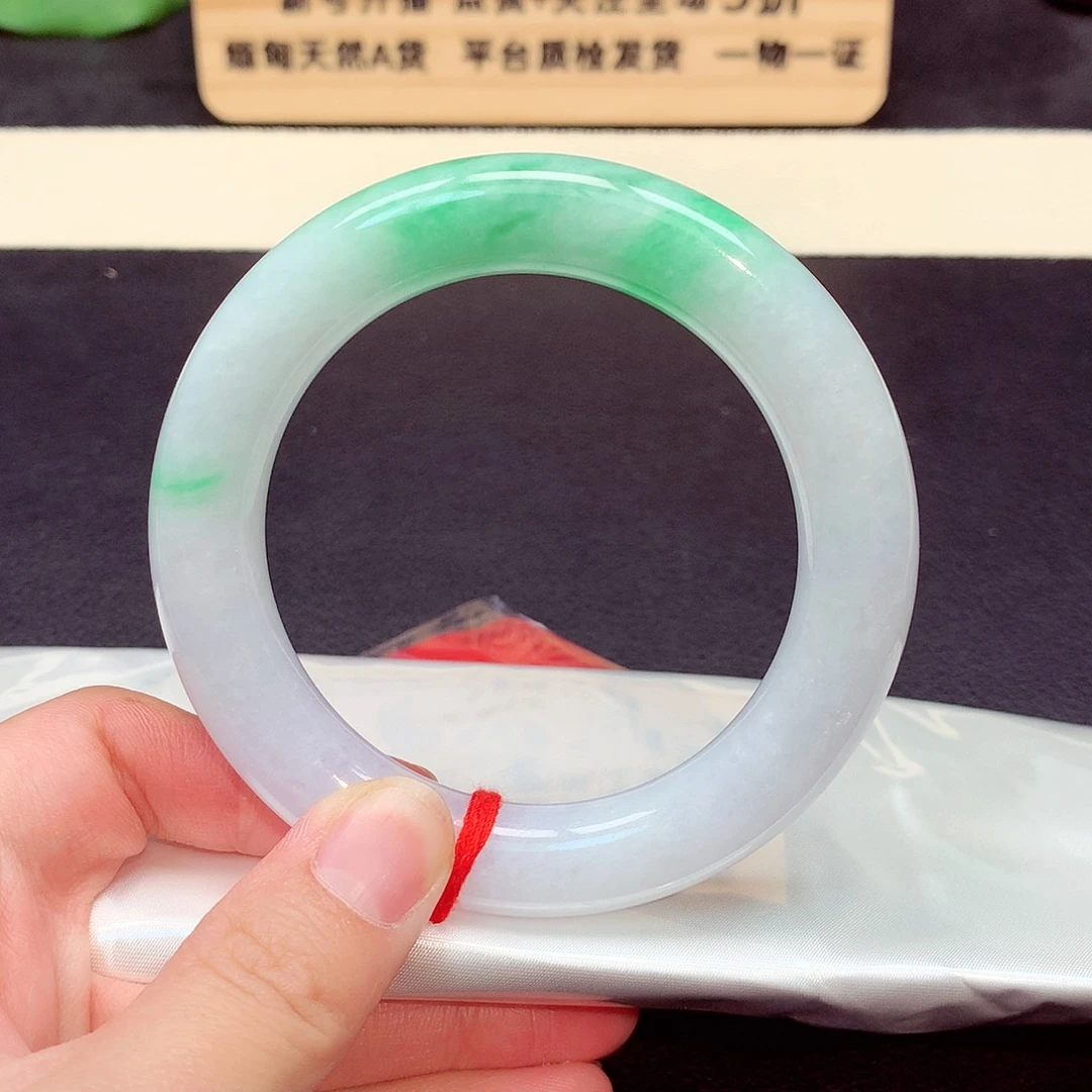 翡翠手镯未镶嵌574号