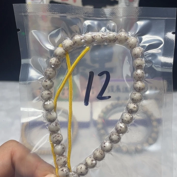 星月菩提吊坠手持 1