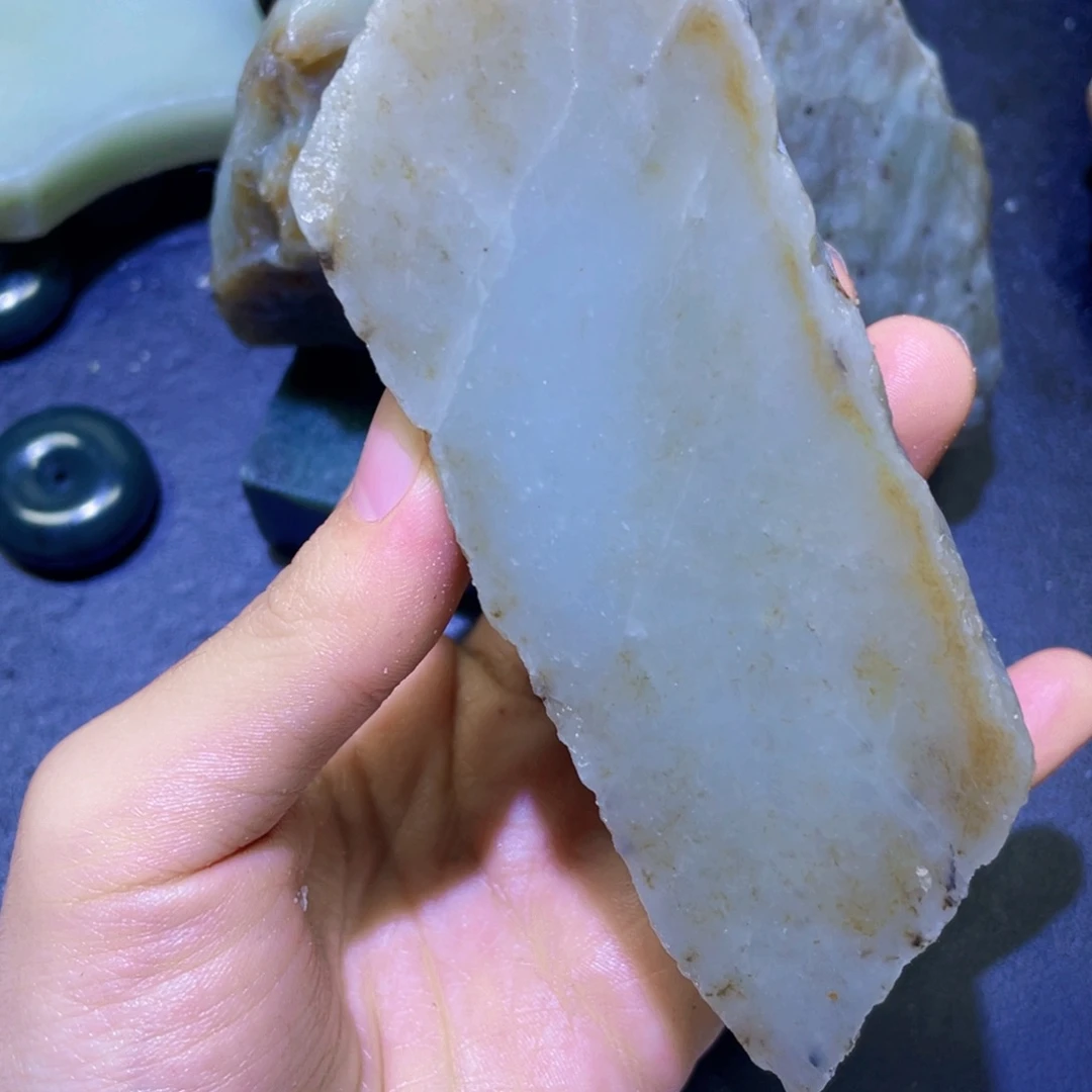 和田玉未镶嵌珠宝半成品