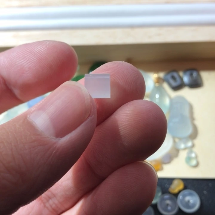 定制翡翠未镶嵌挂件