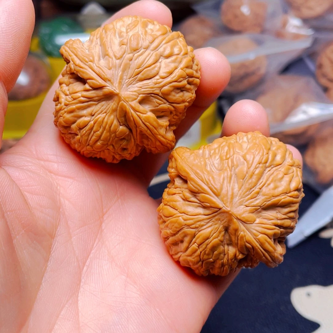 吊坠文玩核桃泥鳅背