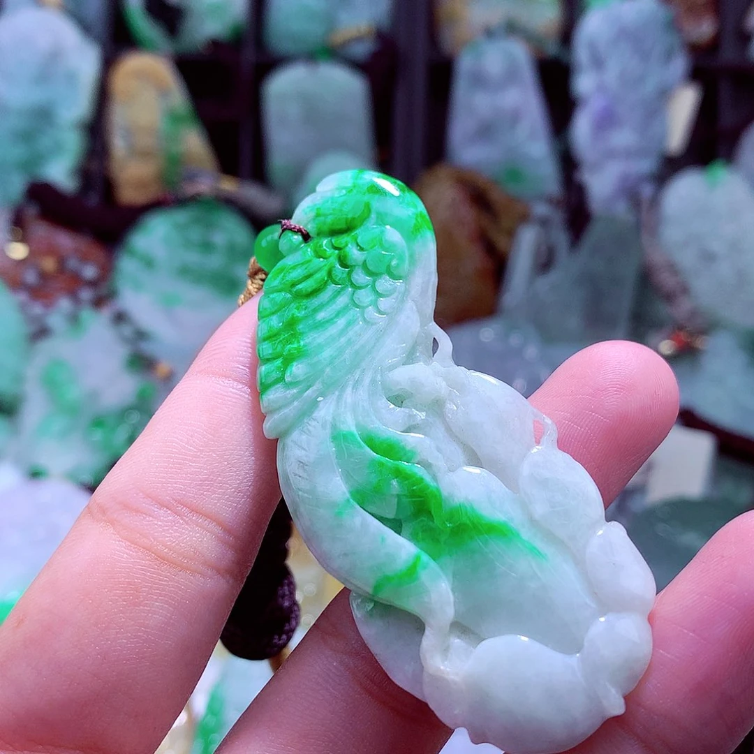 颈饰未镶嵌翡翠天然