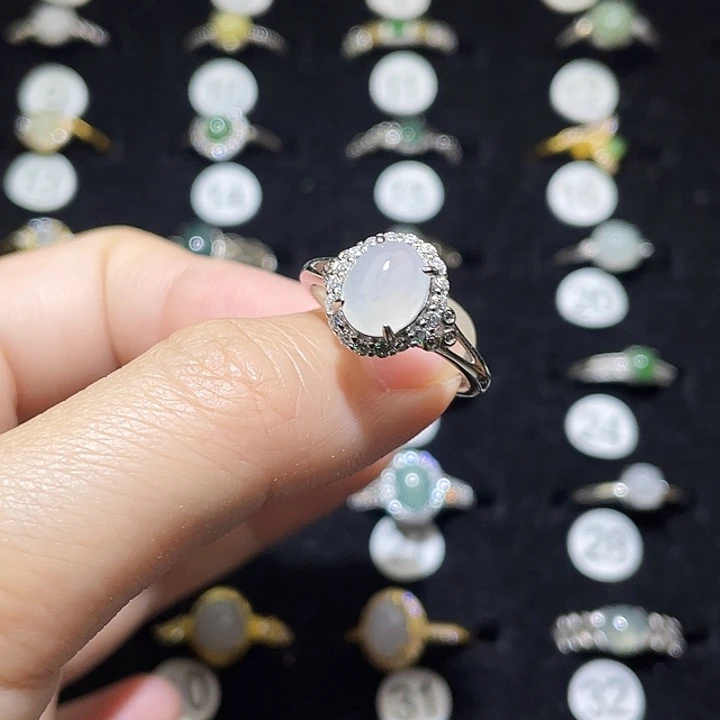 翡翠未镶嵌戒指戒指