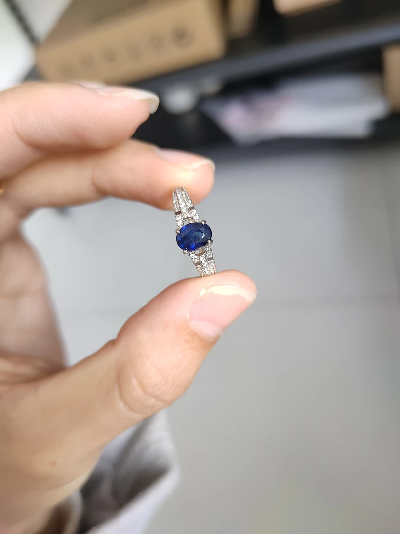 ［如一珠宝］蓝宝石戒指