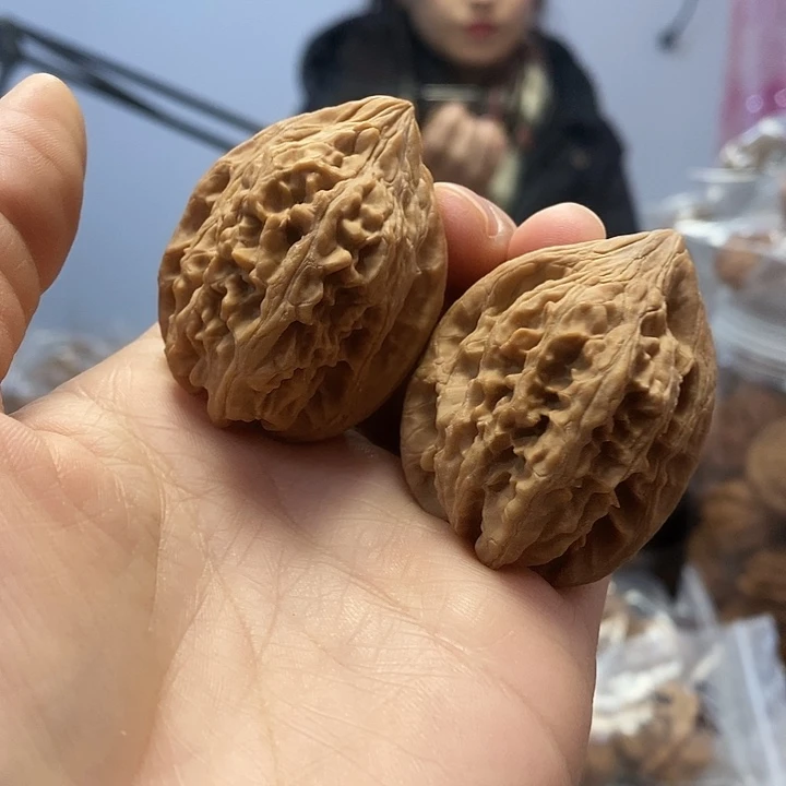 文玩核桃把件36.5大古石小众