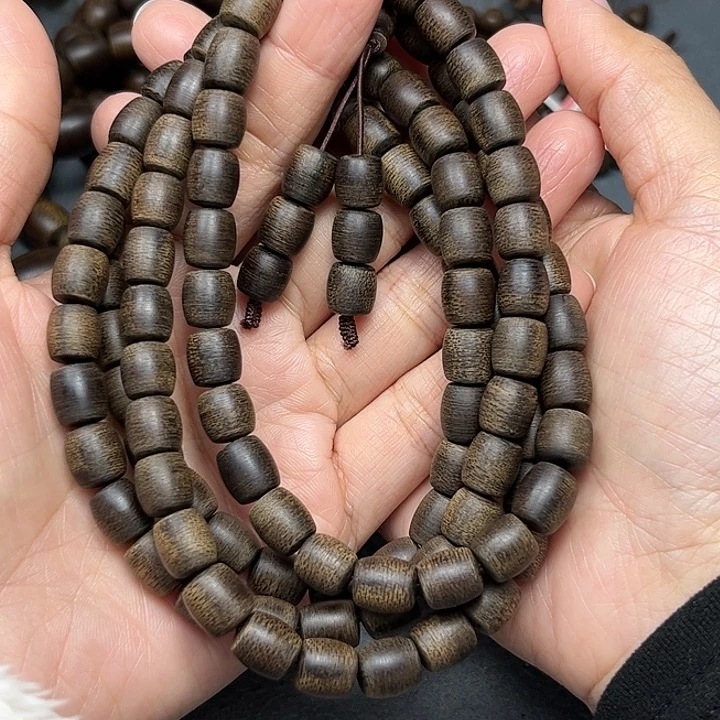 鄂****沉香碎屑沉香白棋玉化0.8