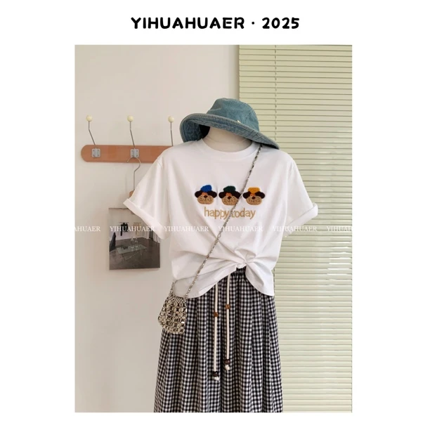 东大门新款韩版风时尚圆领简约休闲卡通刺绣T恤2413