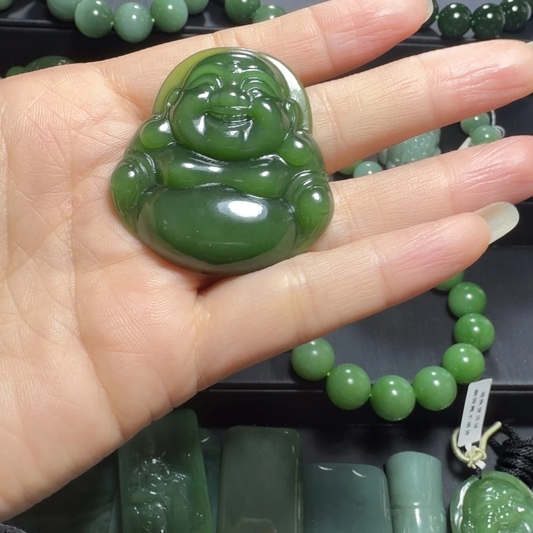 越***好和田玉未镶嵌挂件