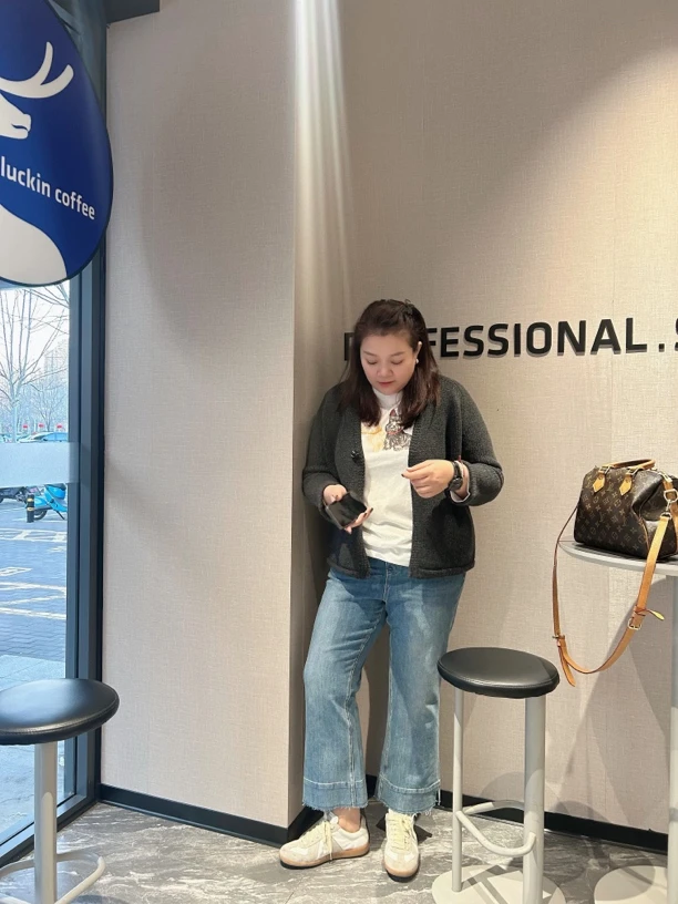 东大门同款轻奢皮扣子外套针织毛衣大码微胖百搭显瘦