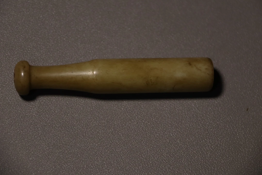 和田玉烟嘴使用摆件