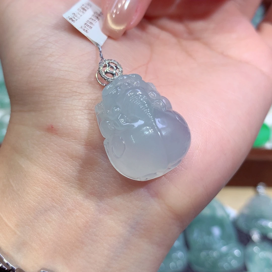 吊坠(不含链)18K金镶嵌翡翠