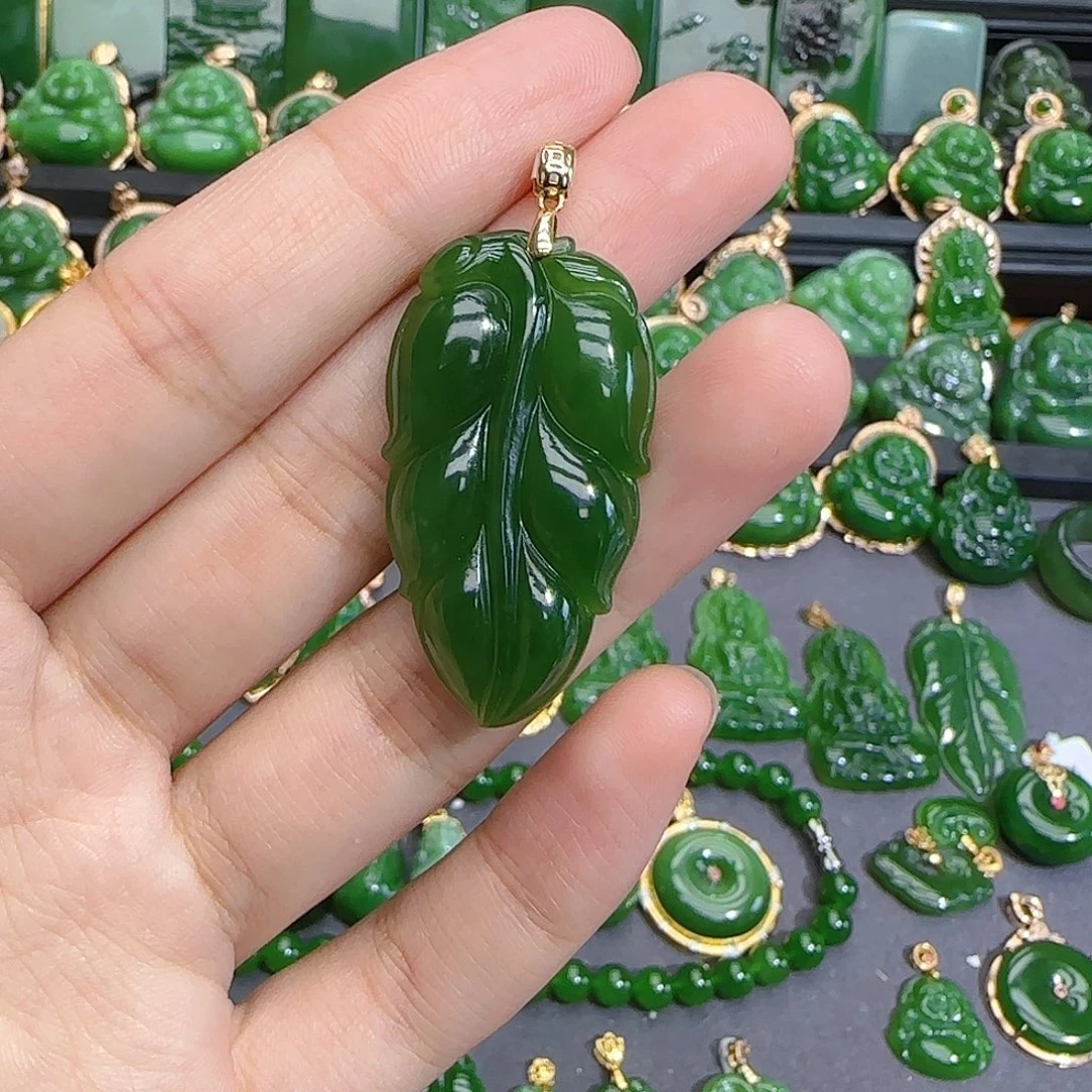 和田玉（碧玉）18K金镶嵌颈饰