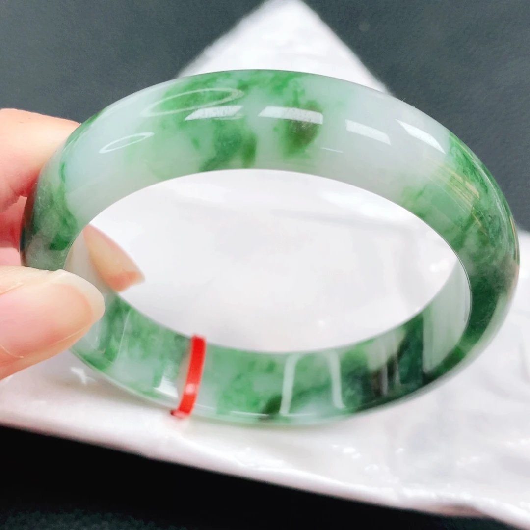 翡翠未镶嵌手镯59圈