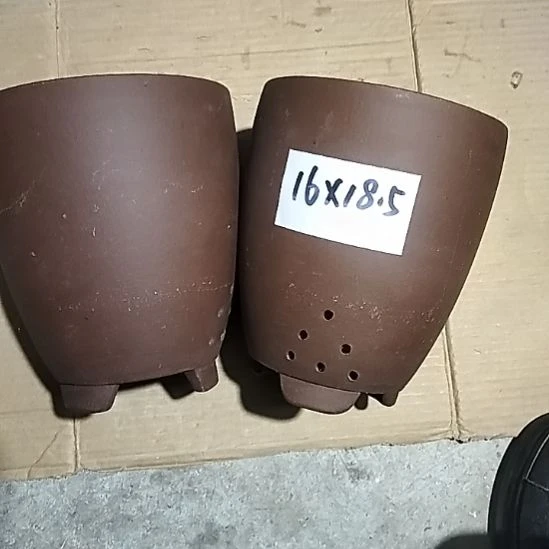 紫砂三角两个紫泥