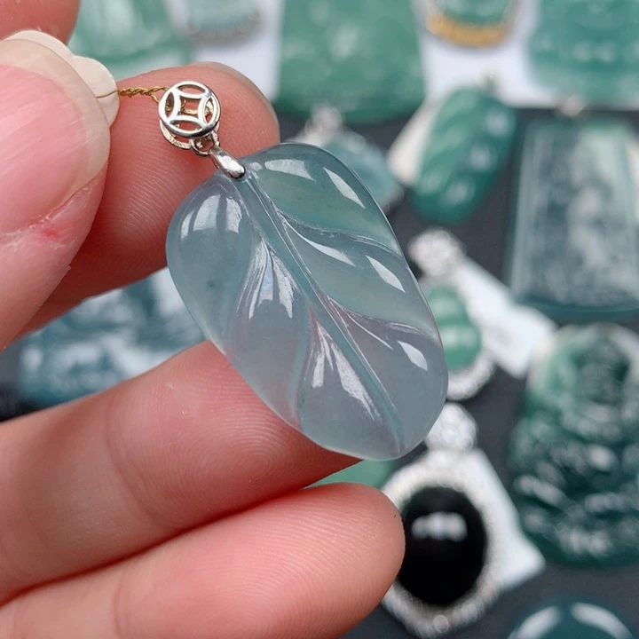 翡翠颈饰银S925镶嵌翡翠