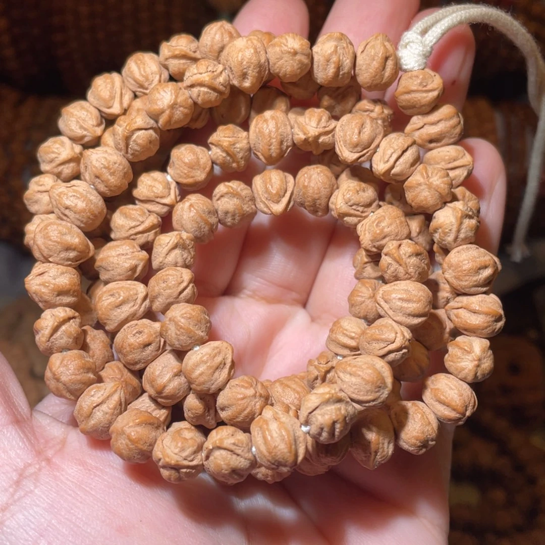 柏香籽/百香籽吊坠【三棱白牙红油皮】