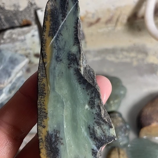 岫岩河磨玉（透闪石质玉）未镶嵌挂件