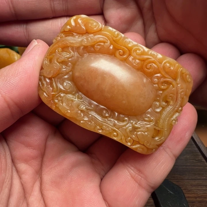 丁***哥田黄石66666666666666666