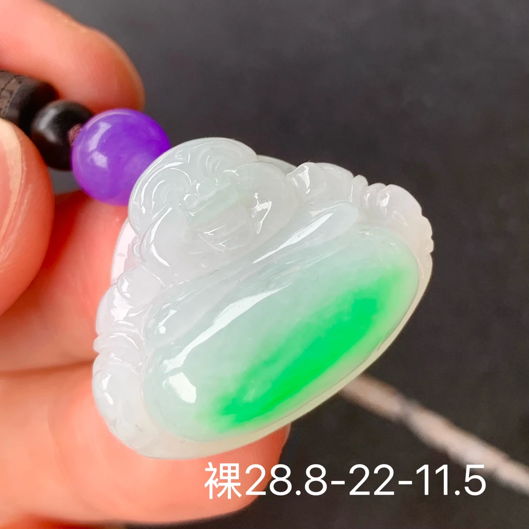 冰飘绿佛公天然翡翠吊坠 翡翠保真基地