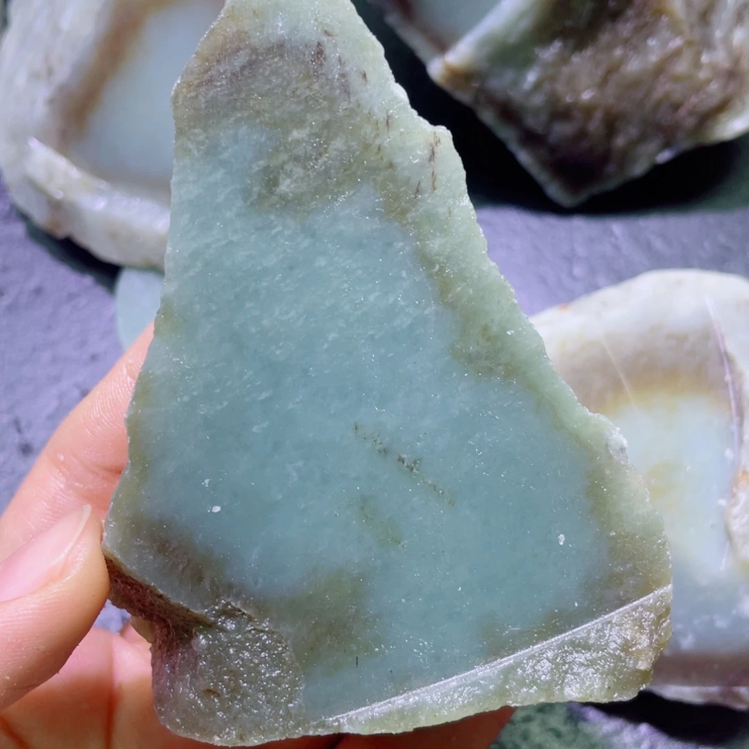 和田玉未镶嵌珠宝半成品