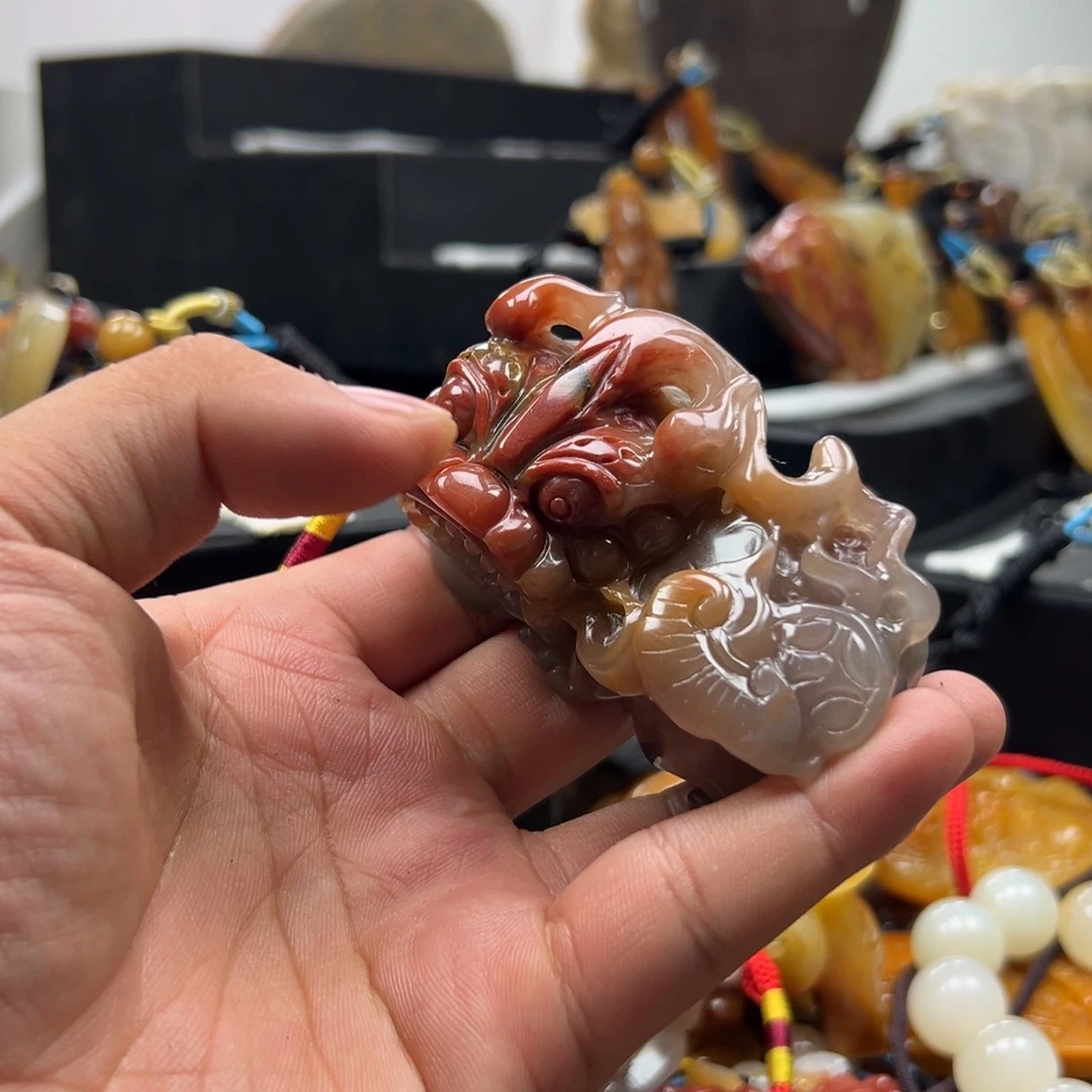 石英质玉（黄龙玉）未镶嵌多选发其一