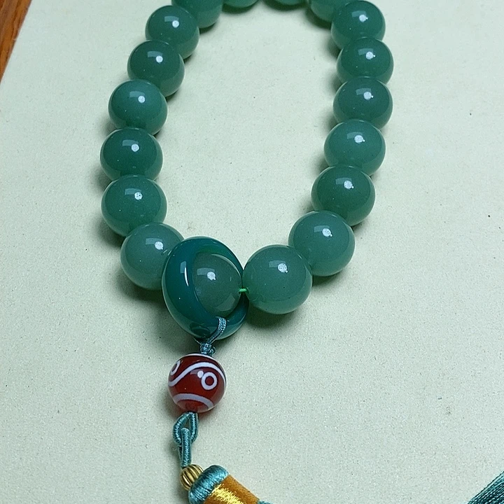 石英质玉项链未镶嵌