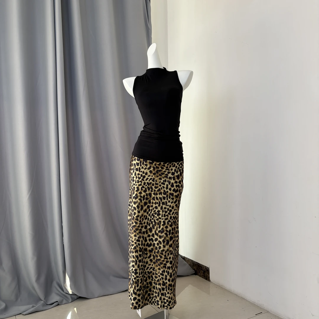 【403 ITNOL】性感一夏  气质豹纹网红夏季设计师时尚套装