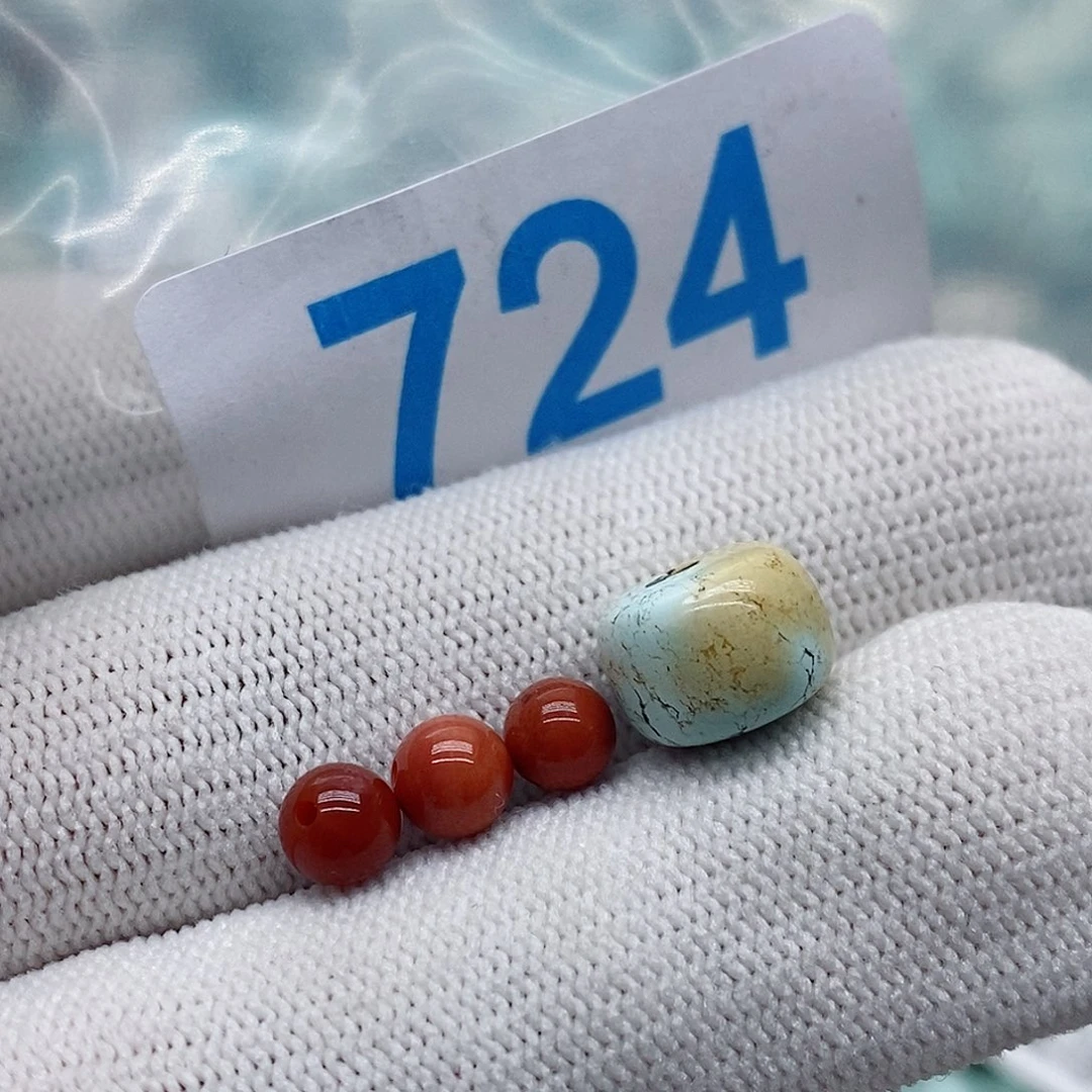 南红玛瑙未镶嵌珠宝奇石
