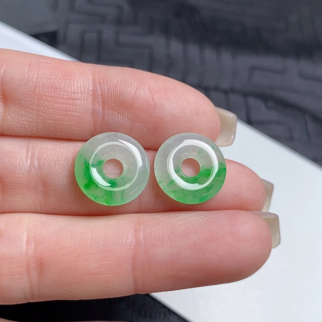 翡翠未镶嵌耳饰飘阳绿甜甜圈