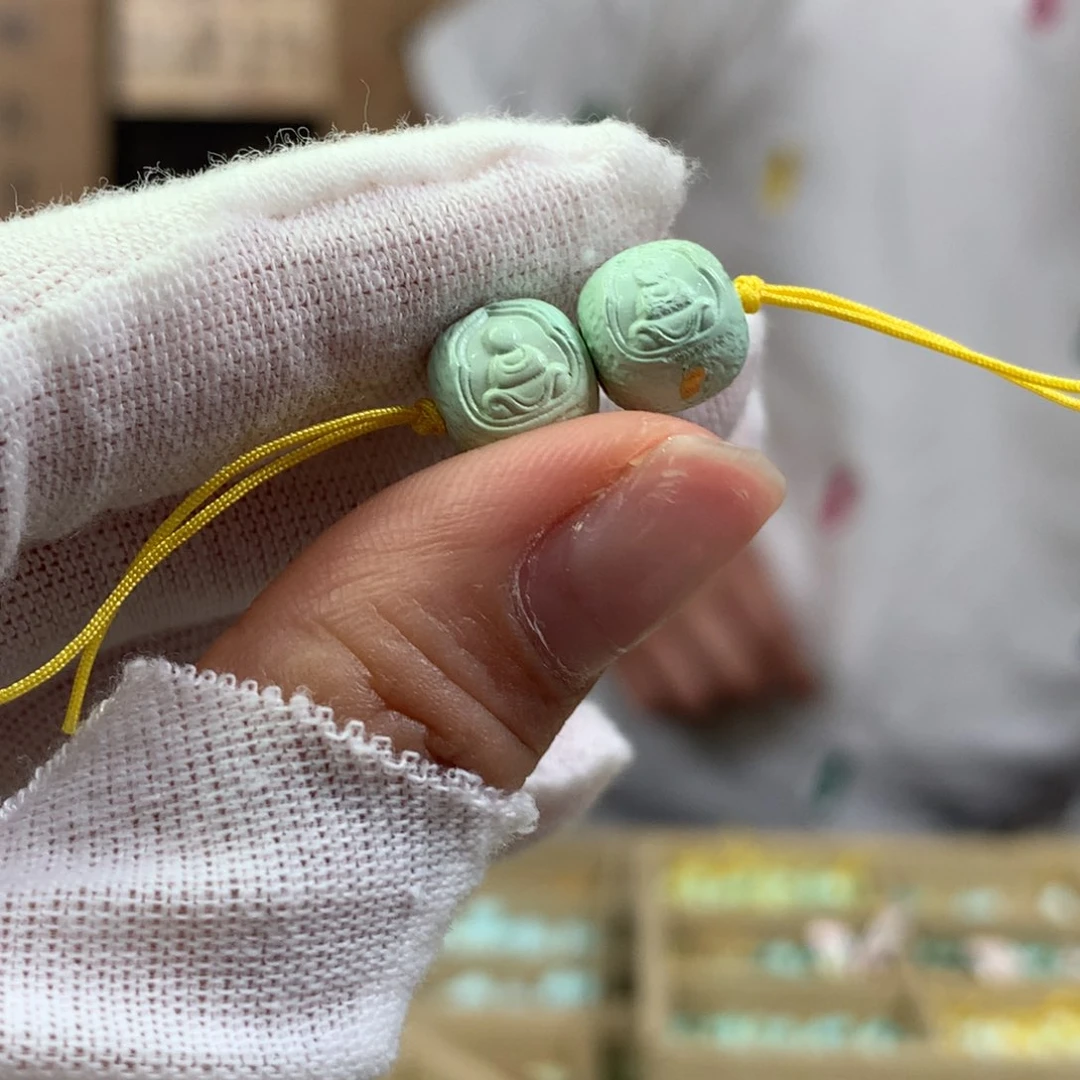 绿松石未镶嵌挂件