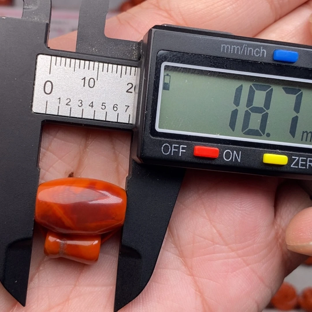 南红玛瑙配饰未镶嵌微瑕