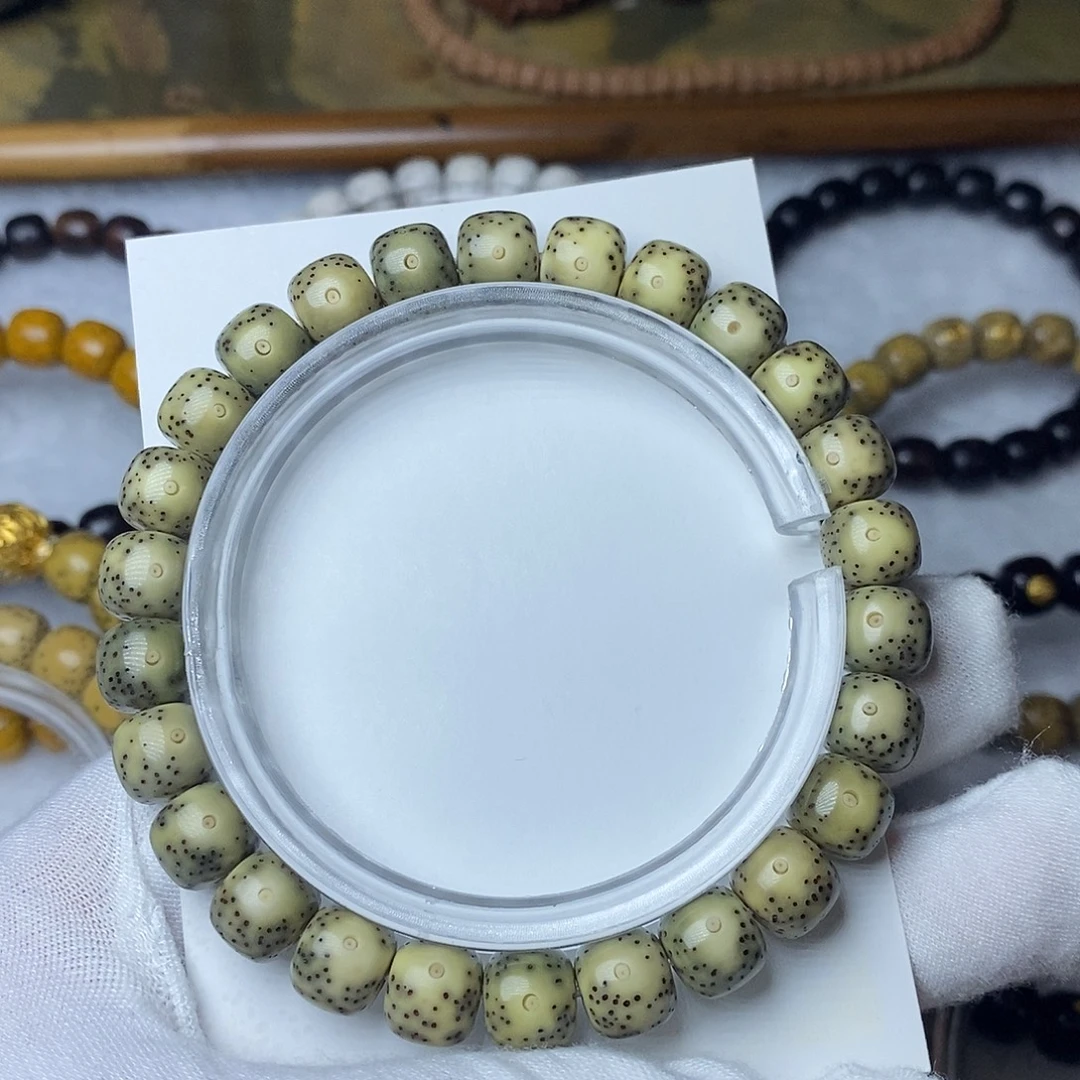 手串星月菩提98绿包白大眼