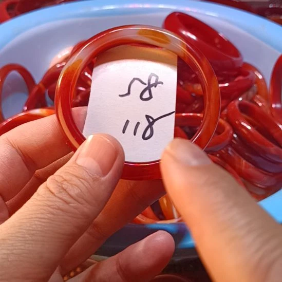 玛瑙/玉髓未镶嵌手镯