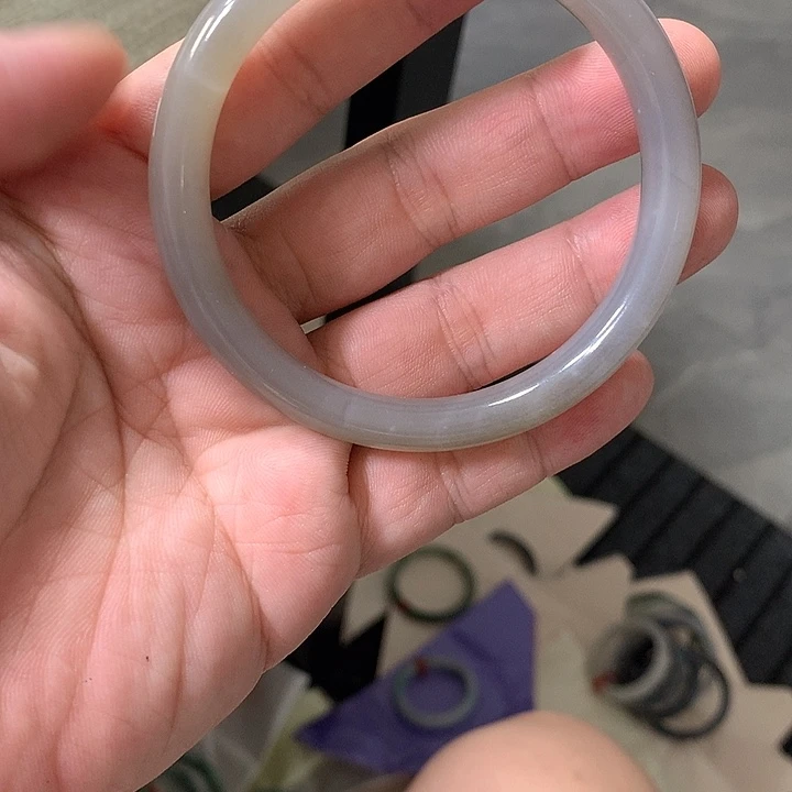 和田玉未镶嵌颈饰60.4圈