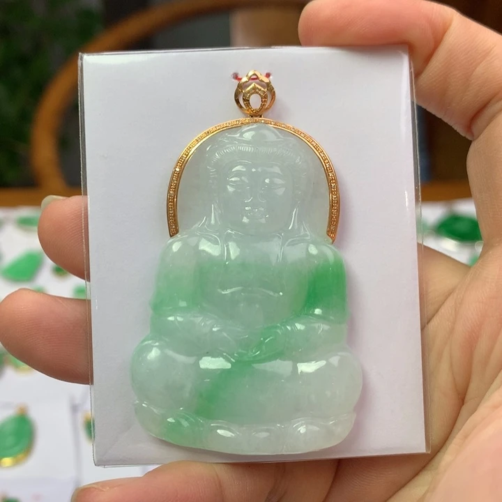 翡翠18K金镶嵌颈饰翡翠翡翠吊坠