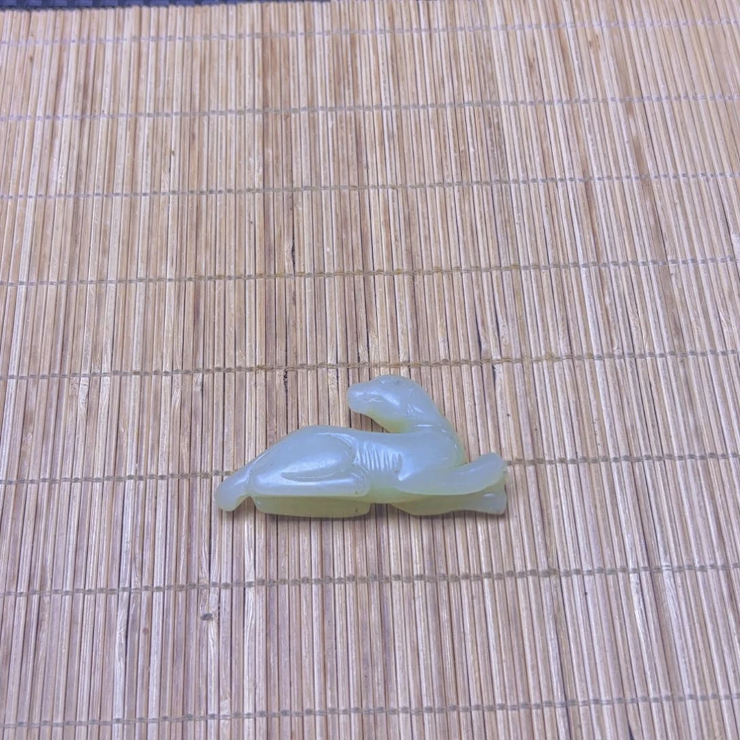 未镶嵌和田玉挂件