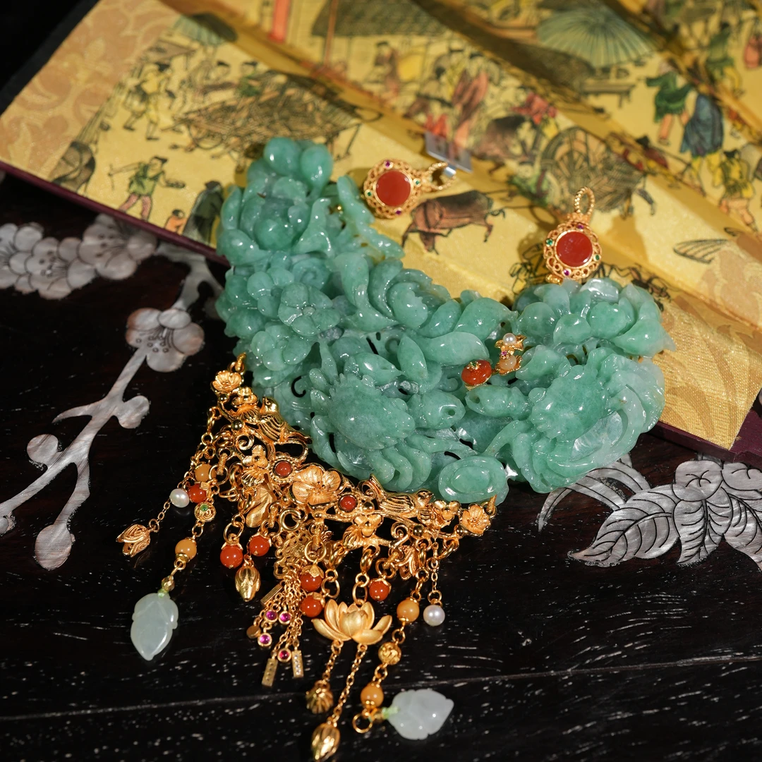 2.6香港王老板-翡翠镶嵌吊坠kb84