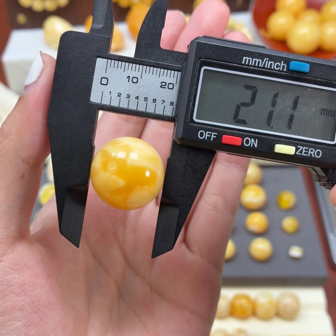 琥珀未镶嵌珠宝奇石焦皮奶橘溶洞圆珠21mm