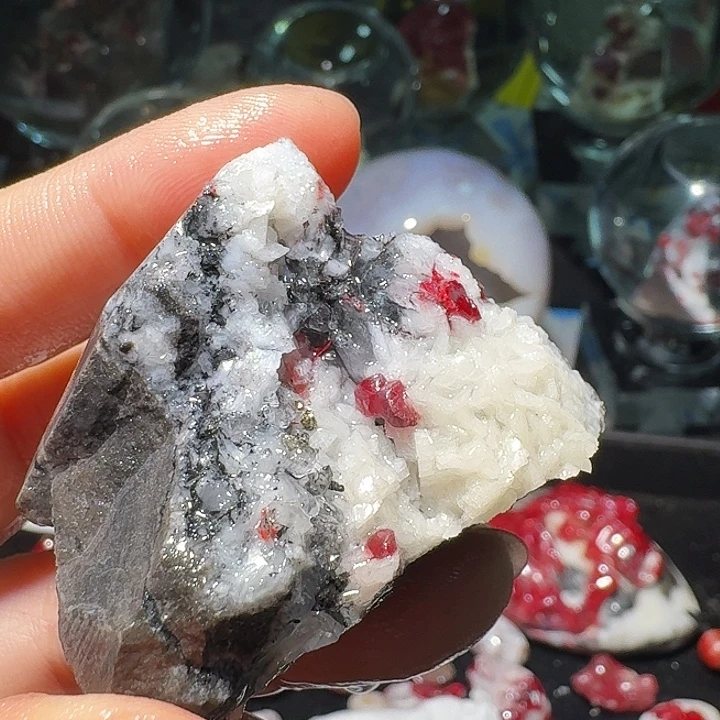 小***莹天然辰砂天然朱砂原矿石