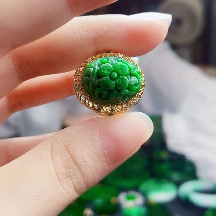 颈饰银S925镶嵌翡翠多样性