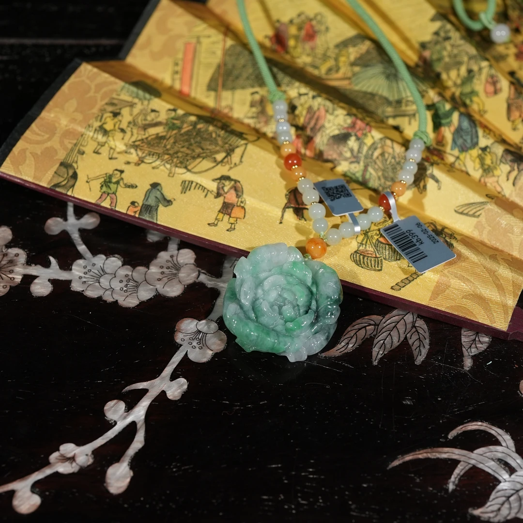 2.6香港王老板-翡翠吊坠kb399