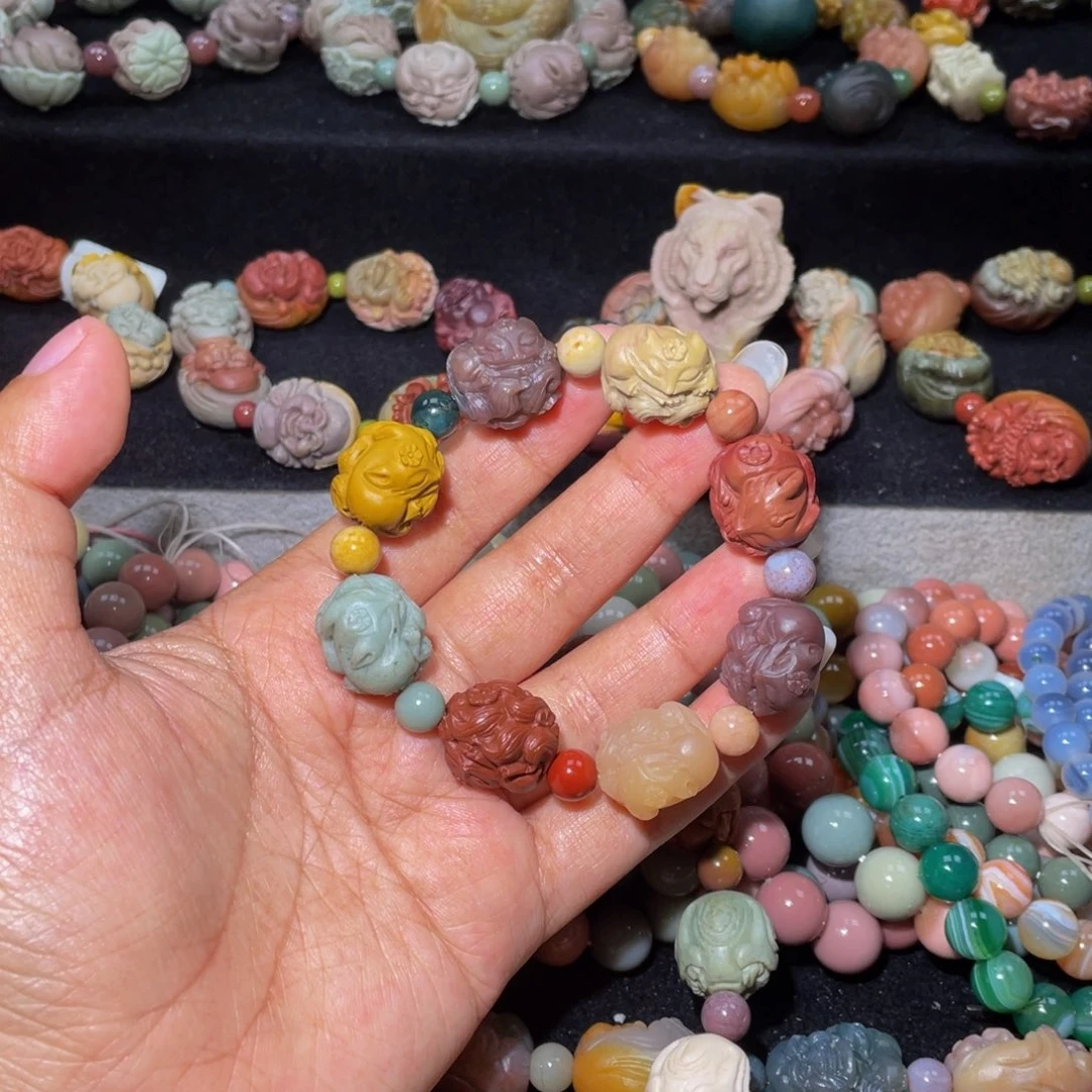 石英质玉未镶嵌手链我****关