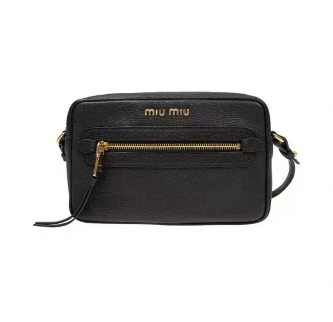 95新 MIU MIU/缪缪 MiuMiu/缪缪黑金相机斜挎包 26134